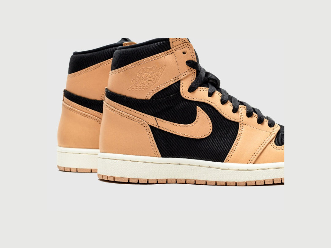 Air Jordan 1 Retro High OG Heirloom sneakers