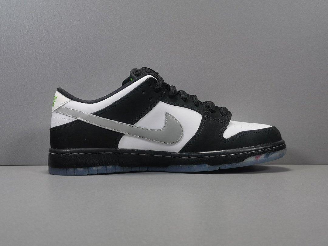 NK SB Dunk Low Pro QS (Pigeon Edition)